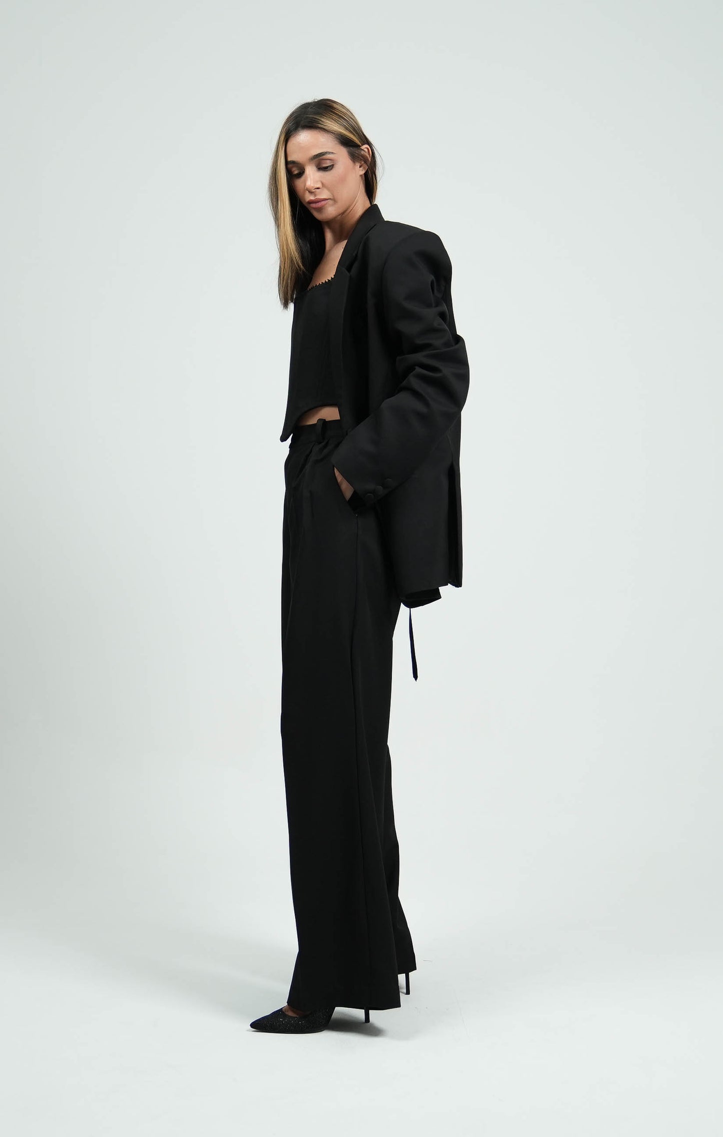 Ensemble Blazer brodé, Pantalon brodé et Corset brodé