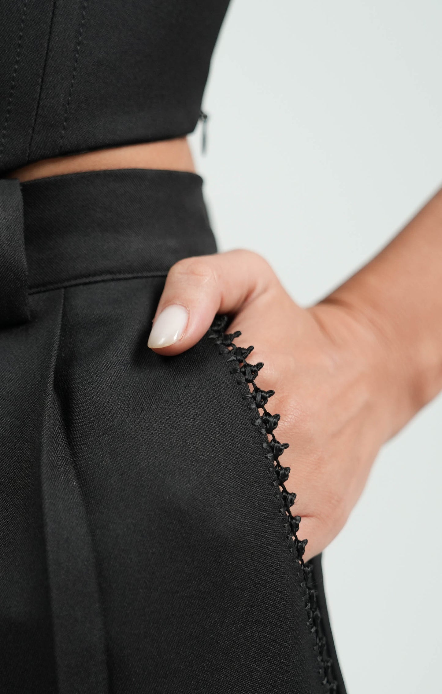 Ensemble Blazer brodé, Pantalon brodé et Corset brodé