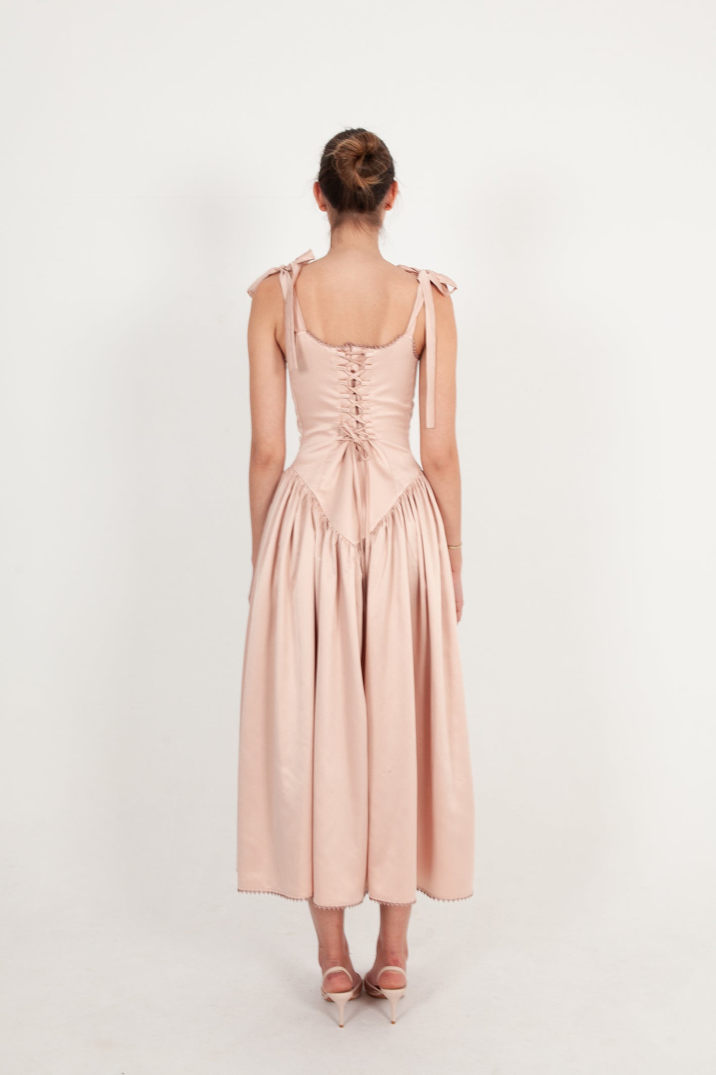 Robe Amara