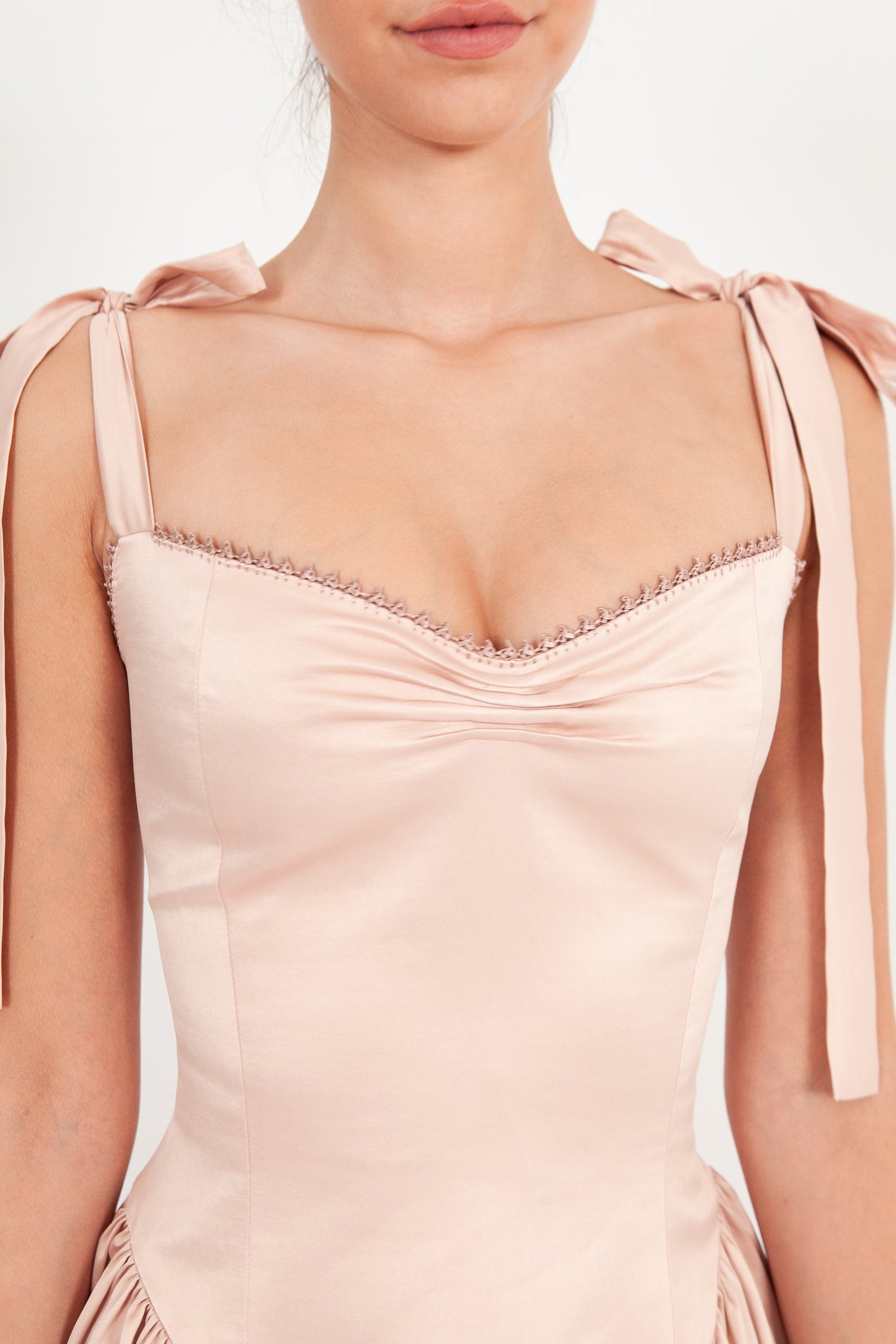 Robe Amara