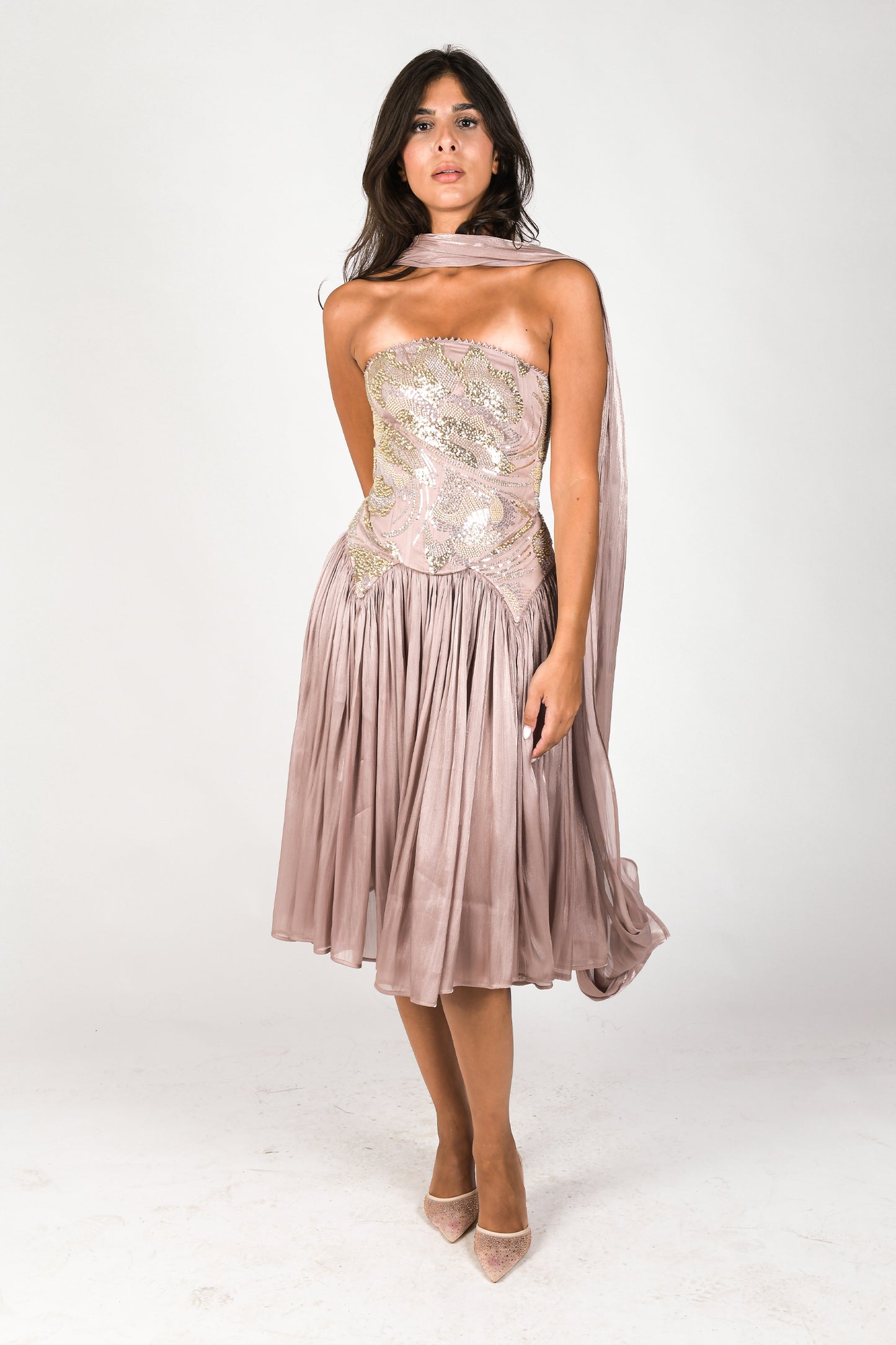 BUSTIER PERLÉ + JUPE PLISSÉ