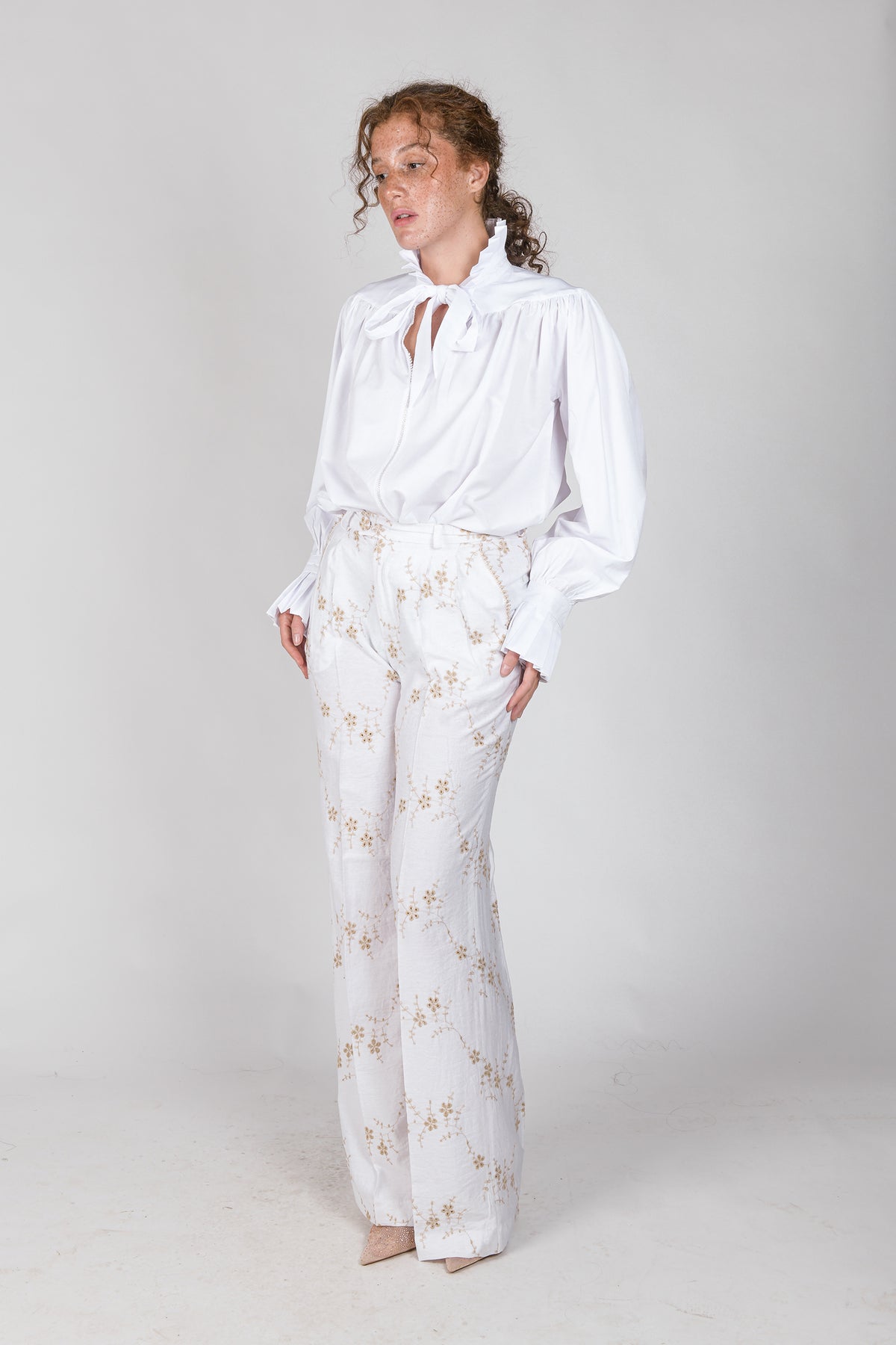 BLOUSE BRODÉ