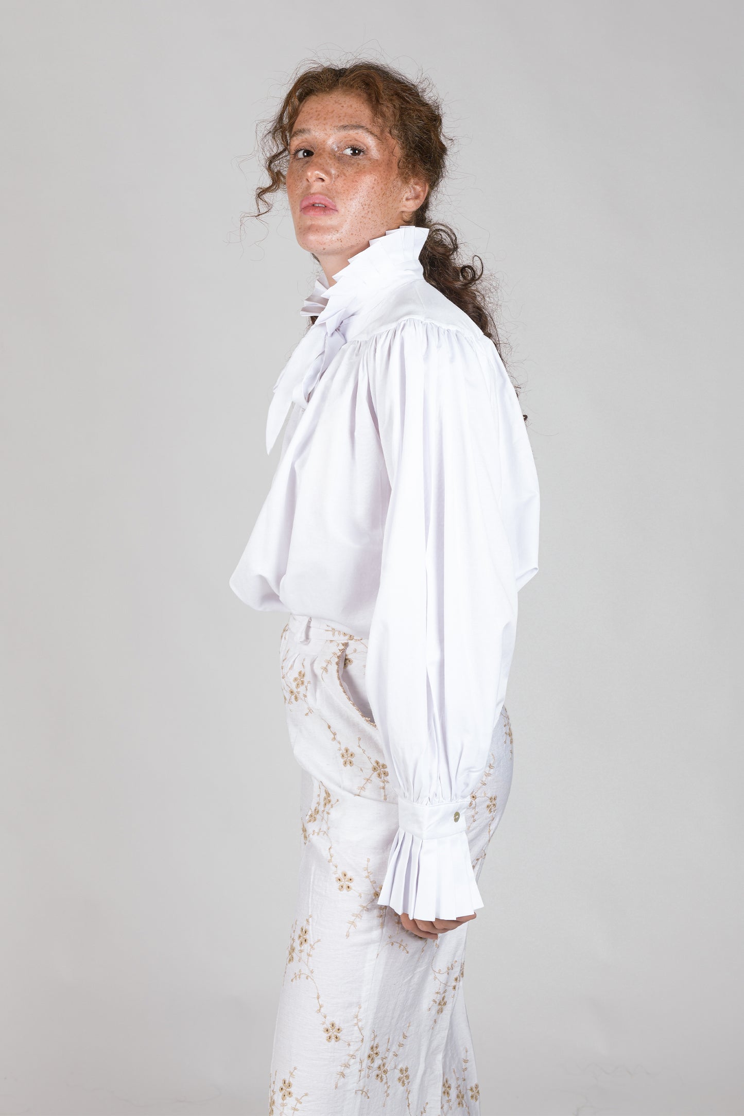 BLOUSE BRODÉ